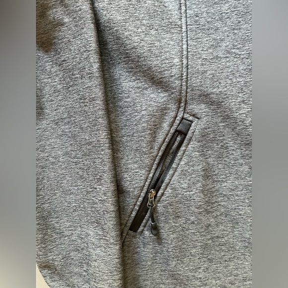 Fall Swiss Tech Women’s Stretch Soft-Shell Jacket - Picture 4 of 4